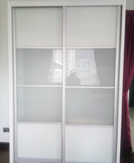 Almari [Glass]